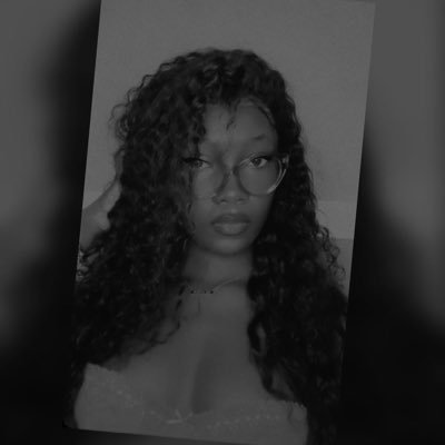 ⭐️⭐️⭐️🏆 | @Cristiano | M A D R I L È N E & Gunners | Budding writer | Barbz & Arianator | Chocolate lover | Welcome ☺️.