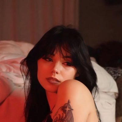 𝓲 𝓳𝓾𝓼𝓽 𝔀𝓪𝓷𝓷𝓪 𝓫𝓮 𝓸𝓷𝓮 𝓸𝓯 𝔂𝓸𝓾𝓻 𝓰𝓲𝓻𝓵𝓼 𝓽𝓸𝓷𝓲𝓰𝓱𝓽 @h0spici0s ∞ ele/dele ♡ 🔞