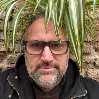 Pensemos en el deterioro. ¿Qué es el deterioro? Es fuego. ¿Nunca habías pensando en eso? Claro que no. El mundo está ardiendo. Todo está en llamas.
