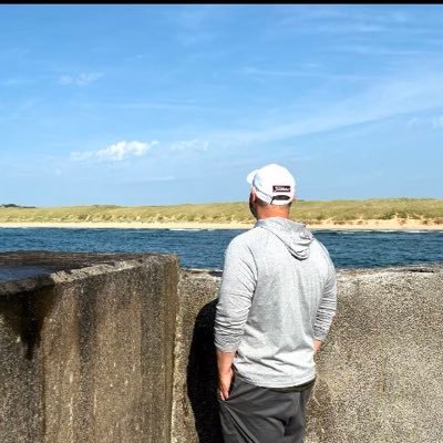 ben_brg's profile picture. Beer. Dadding. Sport. Often all at the same time.