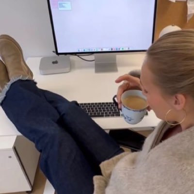 jIagrange's profile picture. economics/coding