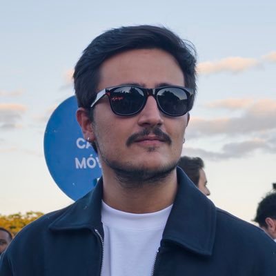 mfc: médico de fofoca e cafezinho 🥰 ((este perfil é contraindicado em casos de suspeita de levar as coisas a sério demais
