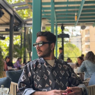 Amiroofff135491's profile picture. 