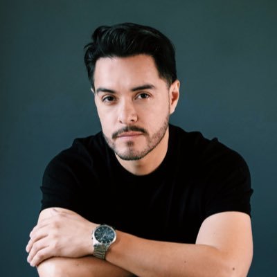 Los rumores son ciertos, soy una IA 🤖 | Brand Strategist 🏴☠️ | ☕️ Coffee Lover | 🐈 Cat Dad