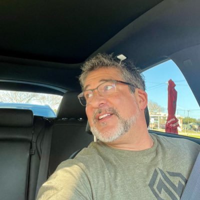 #TRUMP2024, #MAHA, Jesus Freak ✝️, Father, Husband, USCG and US Army Veteran, Retired Law Enforcement, Former Fire Fighter, Son of Legal Immigrants 🇨🇴 🇨🇴