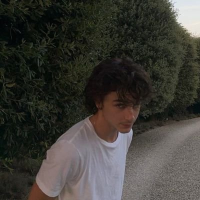 claysmidnights's profile picture. how you live your life is your business