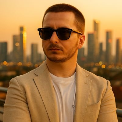 MaNiiaC117's profile picture. Twitch Streamer/Content Creator. ENG/GER
Games, Cars and Anime Enjoyer. 
COMFIRMED Top 2% Destiny 2 Streamer!
Most played Games: HALO, CoD, Destiny2 and Forza.