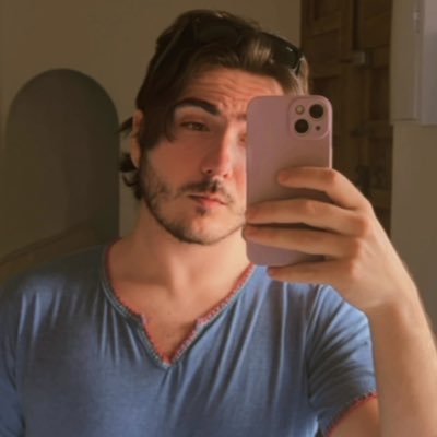 Había que empezar a ponerse serios 🌟 || Swiftie 🎶 Videojuegos 🚀 The King of the Piplups 🌸 || Working in…. @MakeGoodArtAg 🫶🏻🥸