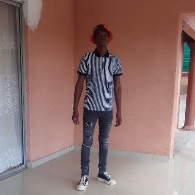 Easy going| politics|current affairs|Liverpool& Kaizer Chiefs|Vw fanatic &Petrolhead |Resilient is my second name|Vurrpaaa💞