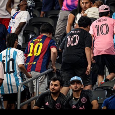 azsko11's profile picture. @fcbarcelona - @fcnantes - @carlosalcaraz