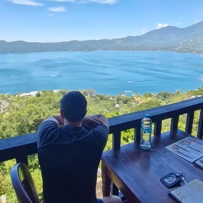 Moved to El Salvador 🇸🇻 to open a hostel, to help the movement, share a goal, uplift the people.
And yes I invest in other digital assets to acquire more BTC