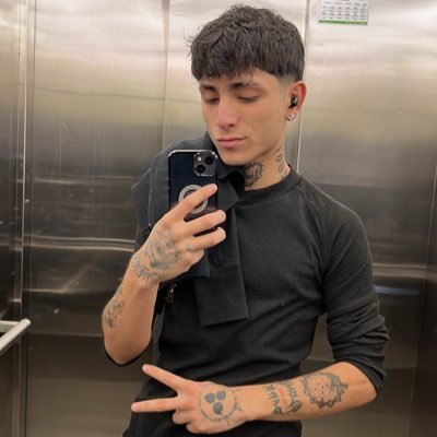 Hi, my name is The Guard Size: 43 EUR, 42,5 EUR🦶I am 23 years old 🇨🇱Stgo, Chile🇨🇱 😁SUSCRIBETE A MI 4RSM4T3😁, NO PRESENCIALES/NON-FACE-TO-FACE