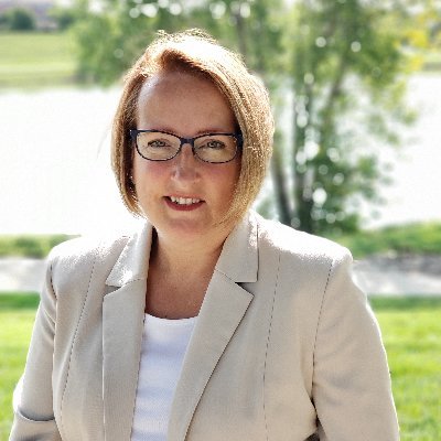 Independent Candidate for Nebraska Legislature - District 4 / west Omaha / Mom / Small Business Owner / Volunteer / VOTE!