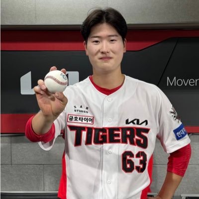 ⚾️KIA TIGERS(KBO)🐯 🇰🇷EXO, RIIZE+a 🇯🇵なにわ男子, 俳優+a 많이(시즌) 야구RT해요 가끔(비시즌 많이) 아이돌RT해요 스포츠 좋아해요 영화드라마뮤지컬 좋아해요 눈팅덕질 계정이긴해요