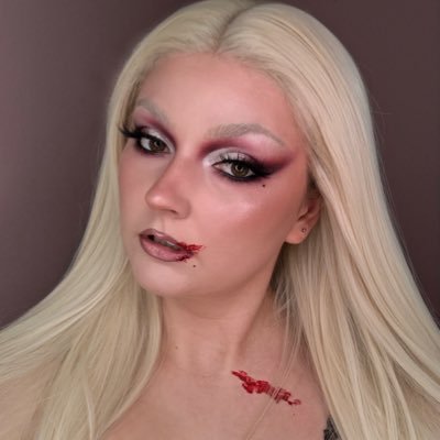 italian girl from new jersey + gaga stan + horror enthusiast + agathario/naomi scott lovebot ⟡˚⊹♡