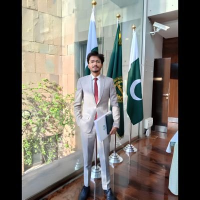 IsmailM41347739's profile picture. 📍National Assembly Of Pakistan 🎖️| 🇵🇰
      IR'26 🎓
      Living the dream ✨