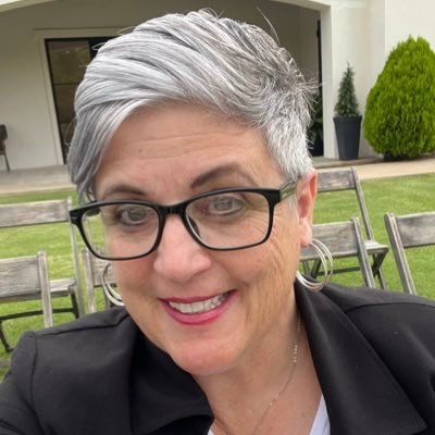 I am a sinner saved by grace, passionately pursuing a relationship w/ Christ & serving to help others come to know Christ & grow in their walk w/ Him.