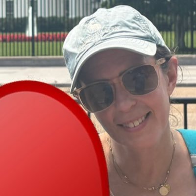 Animal Welfare Scientist. Welfare biomarkers. Primates & dolphins & cheetahs, oh my! UChicago alum. Co-founder of @IllinoisAir. #STEM, #SciComm, #AnimalWelfare