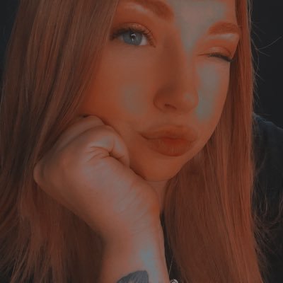 Just your average twenty three year old.✌. snap:gingerb867 OF: https://t.co/BtM3AHbYSE
