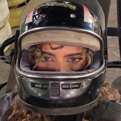 rowida_96's profile picture. لو رجع عمري ابرجع وابتديك ، انت اجمل شي عشته يا ملاك🤍