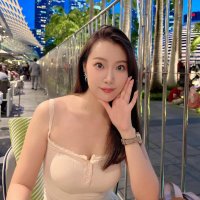 Leona (@vivrees2) 's Twitter Profile