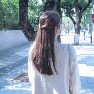 常識より、自分の直感を信じる。
私に話しても私は忘れてしまうし、私に教えても私は覚えているかもしれないし、私を巻き込んでも私は学べる。#六四天安門事件#