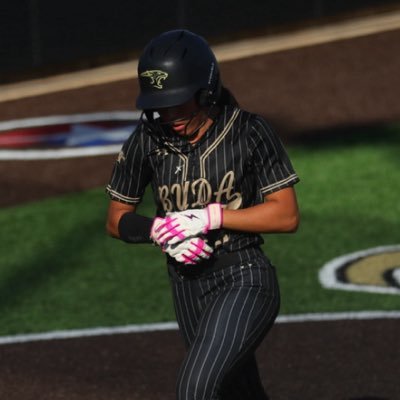 Jesus First 🙏🏽| Texas Bombers Gold 16u | Softball & Track | 2.5H-1st Slapper | emreemassaad@gmail.com| NCAA ID# 2406337141