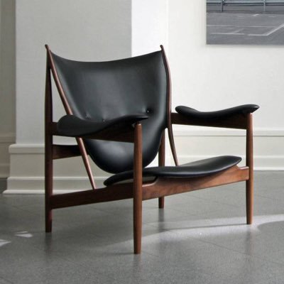 Andy_Tarkovsky's profile picture. in this world / we walk on the roof of hell / gazing at flowers