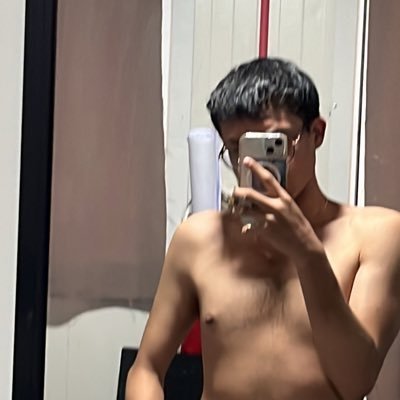 Cruu_zz's profile picture. No quiero ser del montón (mentira, si quiero). Cuando te digan que fui mierda, si era yo y pude ser peor