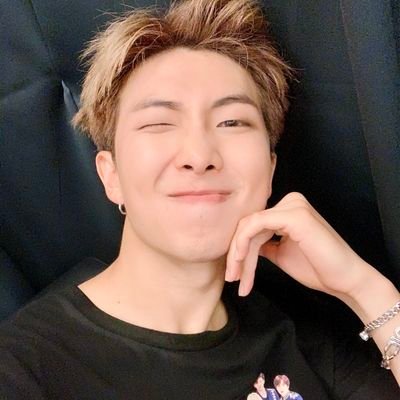 ▪︎ sou multi mas minha prioridade é e sempre vai ser o Bangtan!!
BTS IS SEVEN!!!