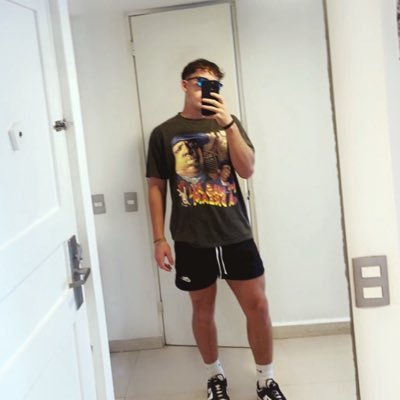 wspitzcole's profile picture. Bi, 18+, vers, dm me if interested. pfp is me🤝 nature lover