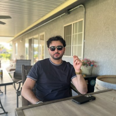 jacob_james_238's profile picture. sports fanatic and movie/tv show enthusiast - LeBron and Lamar Jackson Superfan