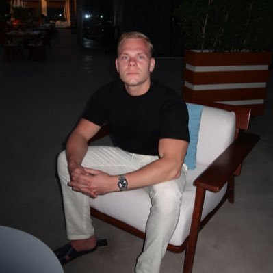 rikbrouwerr's profile picture. building