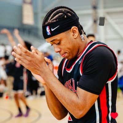 Chaz Wallace Profile