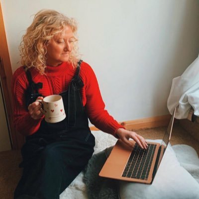 Writer living in the Lake District. #ifhewakes #thesecretary #closerthanshethinks rep by Stephanie Glencross at @dhabooks