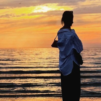 rmichaelpixurs's profile picture.