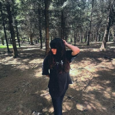 yldiiii's profile picture. خودخوری آدم خوار!