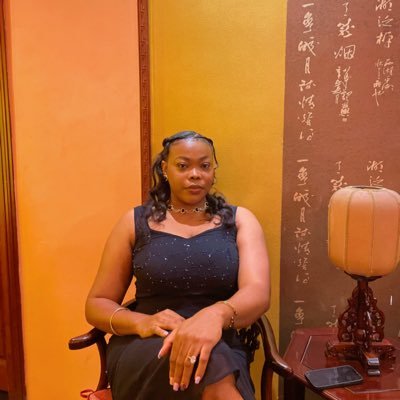 IGBO, Psychologist, FEMINIST. Believer of the gospel of Christ, Jollof Monster, Bibliophile, BARB, 6ft1 amazon.👸 #COYG