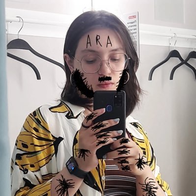 DOamIYHiqxXiTWE's profile picture. Eng:Hello my name is Aaron.And I'm a fox. Рус:Привет меня зовут Аарон.И я лиса.