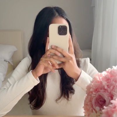 yuu_contents's profile picture. Xでもデジタルコンテンツ販売を推していく。2ヶ月で500万円収益化。インスタ1.6万人。note300部販売。スキル0専業主婦から月7桁安定させた２児のおかん。潜在意識でマインド整える人。Notion/Canvaちょっと使えたらできる✌🏼デジタル商品のつくり方が丸ごとわかるガイドはリンクから！