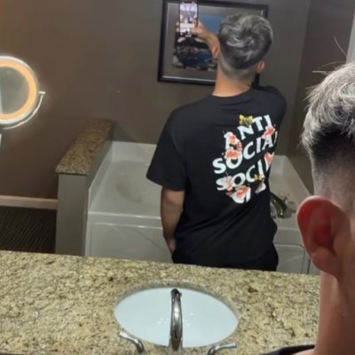 guxtaLegend's profile picture. injuriados