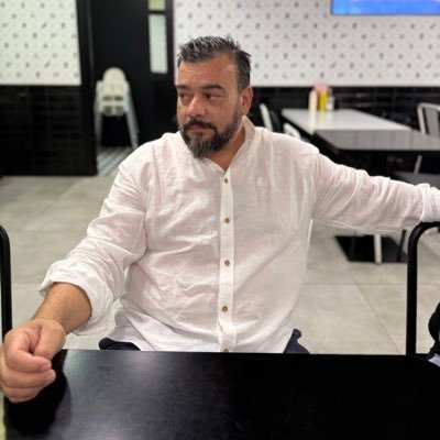Dios en primer lugar, Taurino y gitano, amante del arte ….
