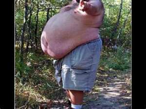 frankwh48235's profile picture. IN Florida, big bear blue collar male, into other big, bear, older, belly, leather, piggish males !!!