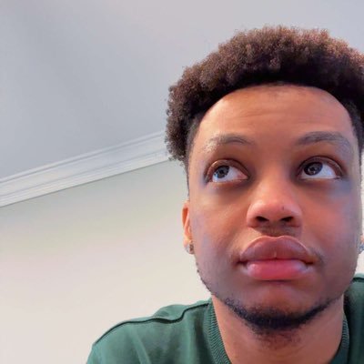 MunnieHungry's profile picture. Lone wolf 🐺