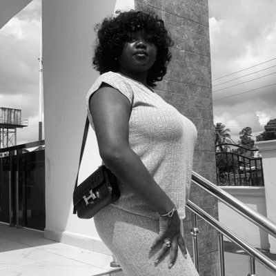 Tomi|| Lover of God|| Brand Communications|| Fashion Designer|| Content creator|| Event host 💜IG: txmiszn_