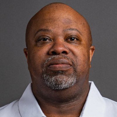 Director of Player Personnel & Development @WSUwarriorFB - Dad of @DonovanIsaac07 Wayne State WR & @Devisaac_ Wayne State DE