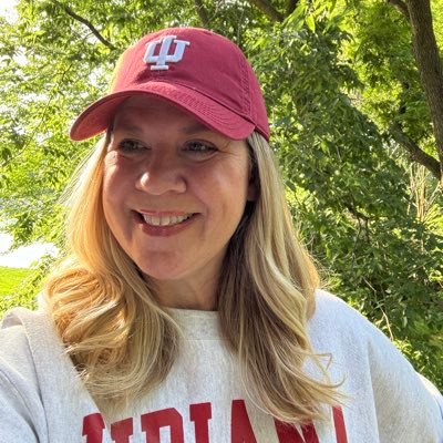 Nonprofit Lawyer. Happiest @ the beach or the mountains, 90% unplugged 🤗 Cheering on @IndianaUniv @LifeAtPurdue @NotreDame & @OhioState in a House Divided 🏈🏀