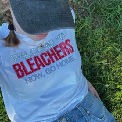 don’t go dark and mcpdc enthusiast. 26. she/her.