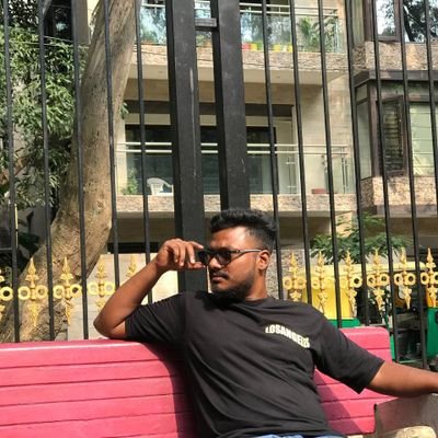 ShahidIbnMuham1's profile picture. இறைவனுக்கு அல்லாமல் வேறு எவனுக்கும் அஞ்சேன் 🔥♥️🖤