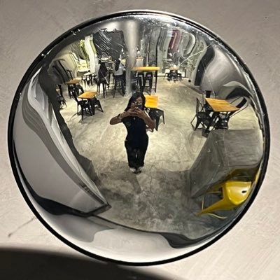 thisgrasyax's profile picture. - errar é humano; RPh